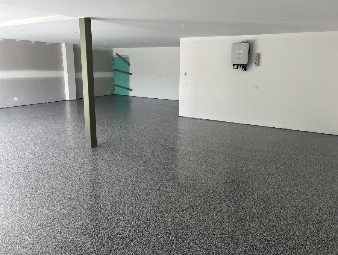 gunmetal-garage-epoxy-flooring.jpg